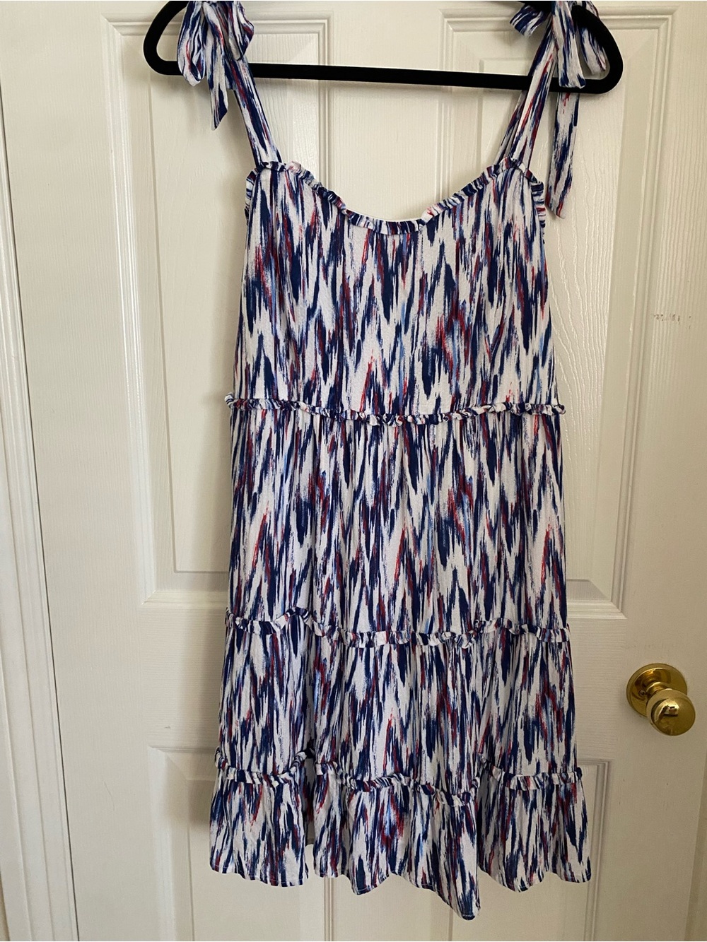 Sleeveless Tie-Shoulder Tiered Dress in White, Navy & Red